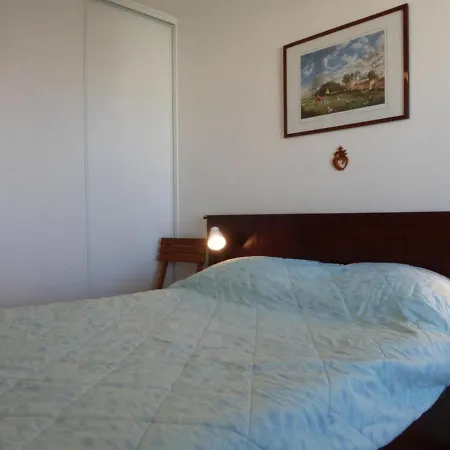 Appartement 2 Pieces Avec Balcon, Vue Mer Et Parking A Saint-Gilles-Croix-De-Vie - Fr-1-224-40 Apartament *